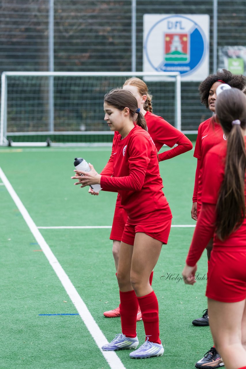 Bild 305 - wBJ VfL Pinneberg - Eimsbuettler TV2 : Ergebnis: 3:5